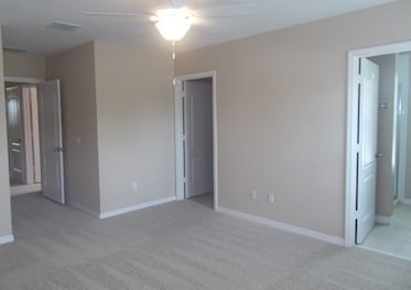 Building Photo - Townhome/Duplex