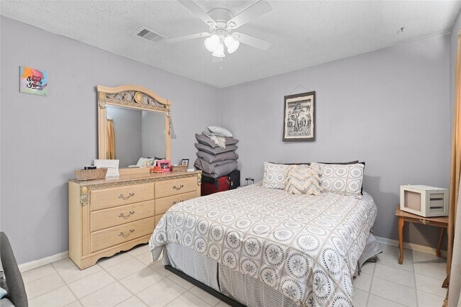 Building Photo - 4123 Yupon Ridge Dr