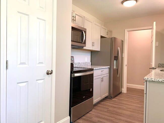 Building Photo - 1764 Cranwell Ct