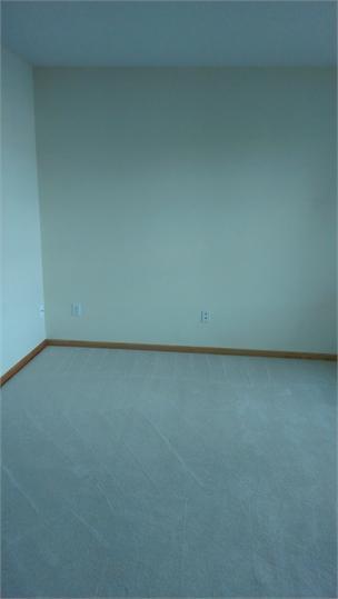 Building Photo - Gorgeous 5 Bedroom, 3 Bath Home in Plymouth - Unbeatable location! Available 9/10!