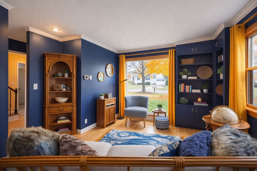 Building Photo - 111 River Dr