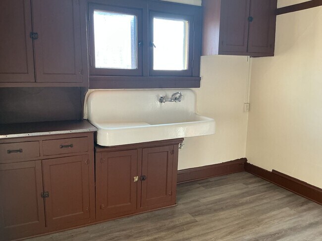 Primary Photo - 3726-3728 N 3rd St