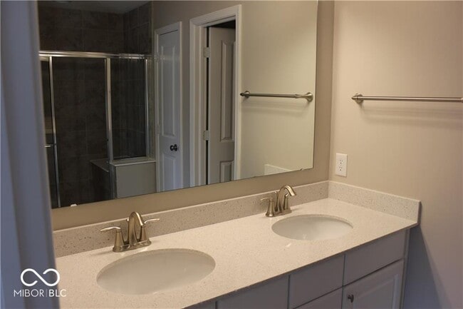 Building Photo - 13069 Raritan Dr