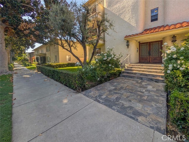 Building Photo - 227 S Madison Ave