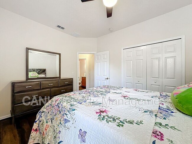 Building Photo - 3104 Conrad Ct