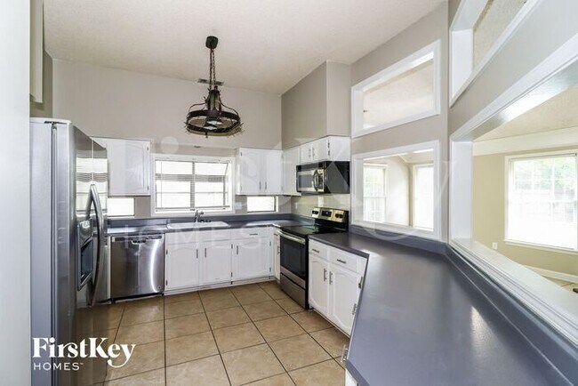 Building Photo - 1555 Wood Farms Dr