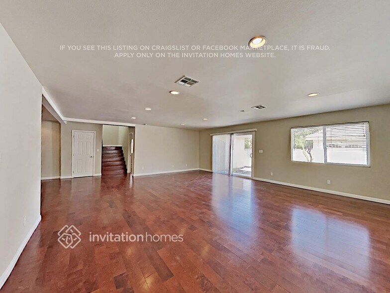 Building Photo - 1241 E Herring Ave