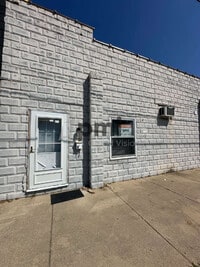 Building Photo - 2 E Jefferson Ave