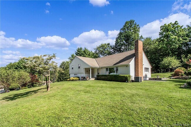Building Photo - 25 Tamarack Way