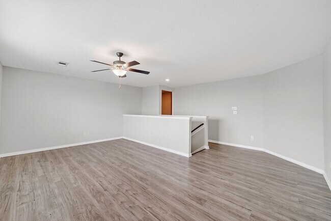 Building Photo - 228 Elm Patch Dr
