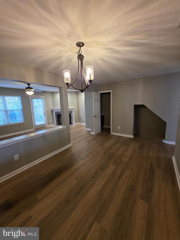 Building Photo - 1965 Abbotsbury Way