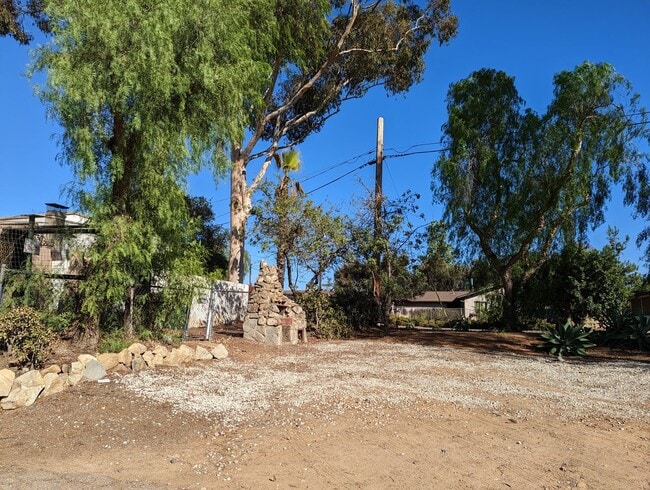 Building Photo - 2221 Suncrest Blvd