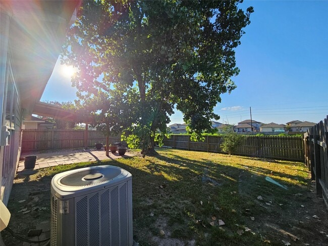 Building Photo - 13111 Cherryglade Ct