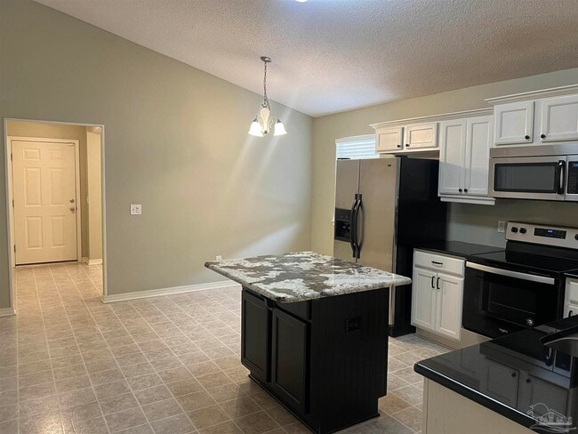 Building Photo - 758 Mozingo Ln