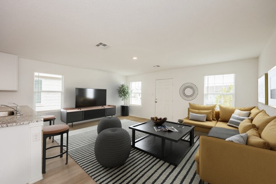 Building Photo - 14737 Southton Basin