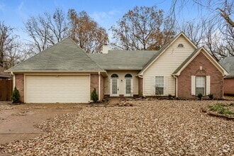 Building Photo - 5846 White Ridge Cir E