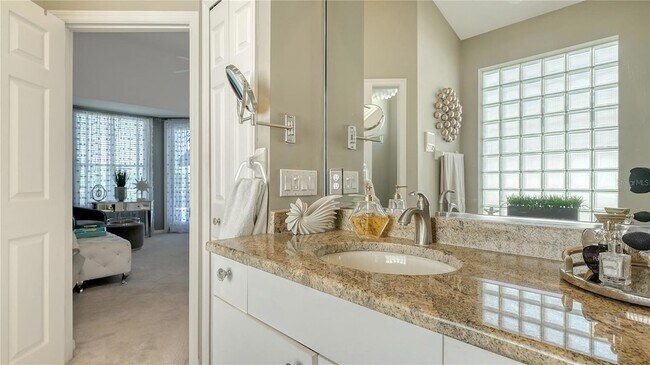 Building Photo - 7903 Hampton Ct