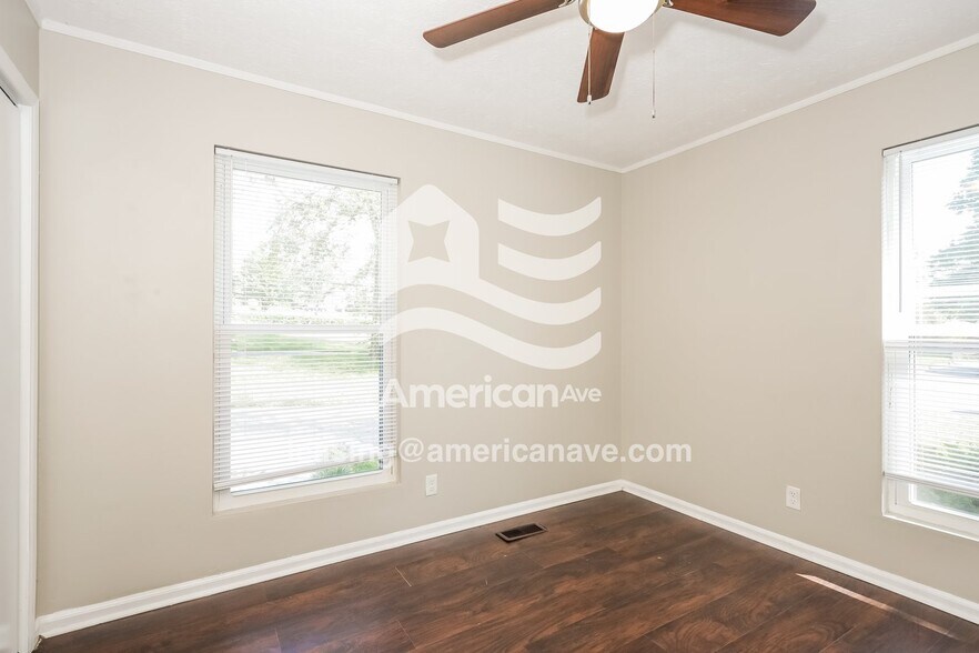 Building Photo - 2557 Saratoga Dr