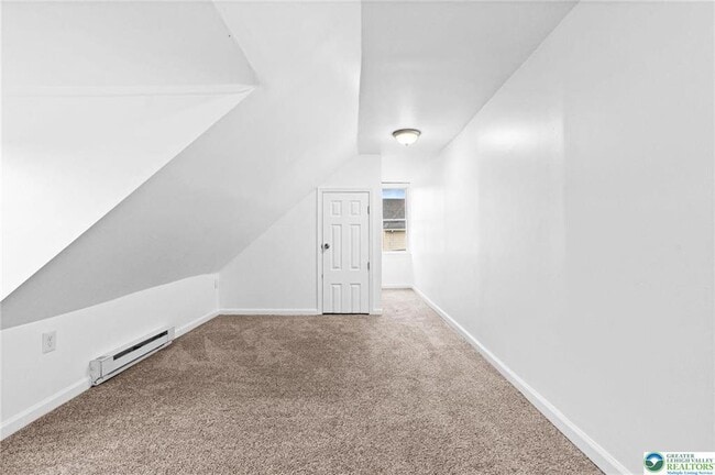 Building Photo - 921 Ridge St