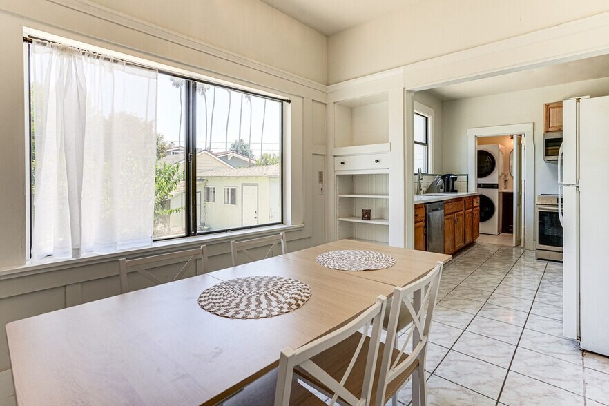 Building Photo - 1334 8th St