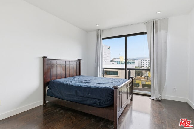 Building Photo - 121 Canon Dr