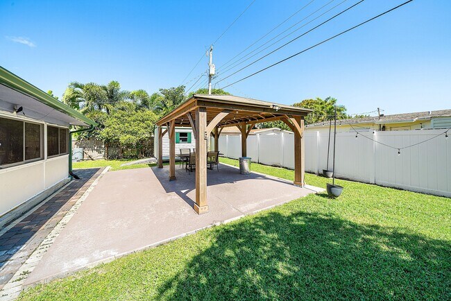 Building Photo - 308 Philadelphia Dr