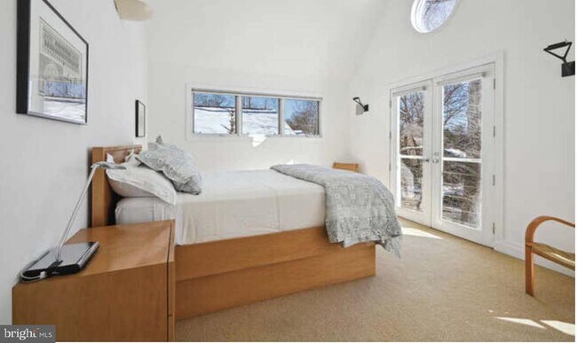 Building Photo - 4527 Q Pl NW