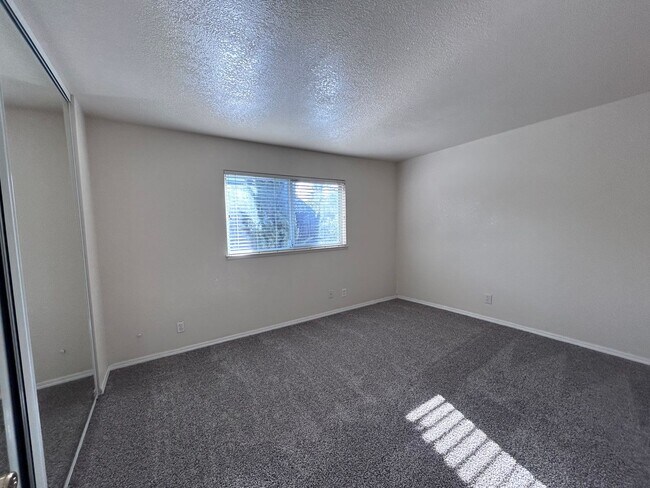 Building Photo - 6616-6618 Summer Rain Way