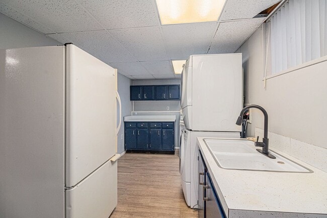 Building Photo - 7360 W.20th Ave. Unit B