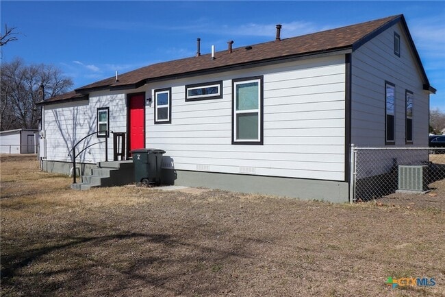 Building Photo - 1108 Culp Ave