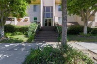 Building Photo - 409 Burchett St