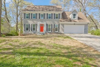 Building Photo - 141 Thornbush Trce