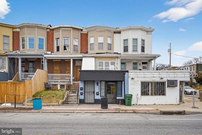 Building Photo - 4668 York Rd