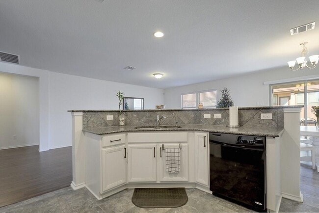 Building Photo - 900 Oatmeal Drive