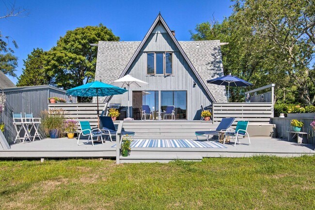 Building Photo - 56 Far Pond Rd