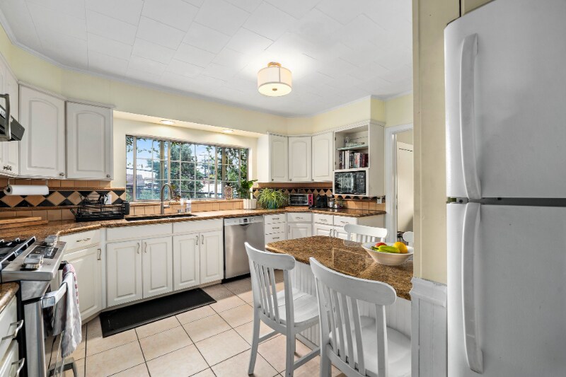 Building Photo - 2302 Berkeley Ave