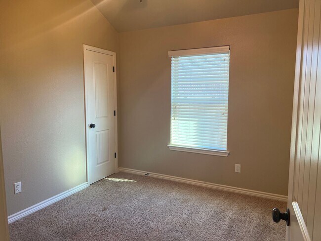 Building Photo - 3503 Sands Ln