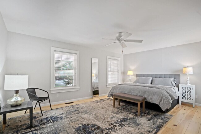 Building Photo - 11 The Pkwy