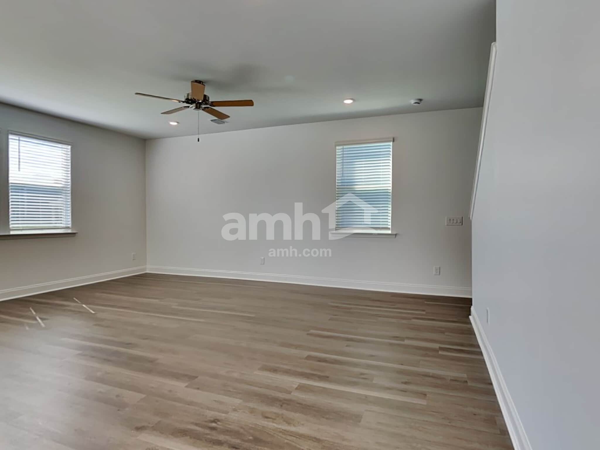 Building Photo - 568 Plumeria Ln