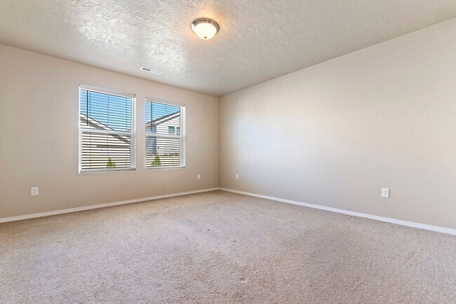 Building Photo - Available July 5th, 3bd/2b Meridian Home