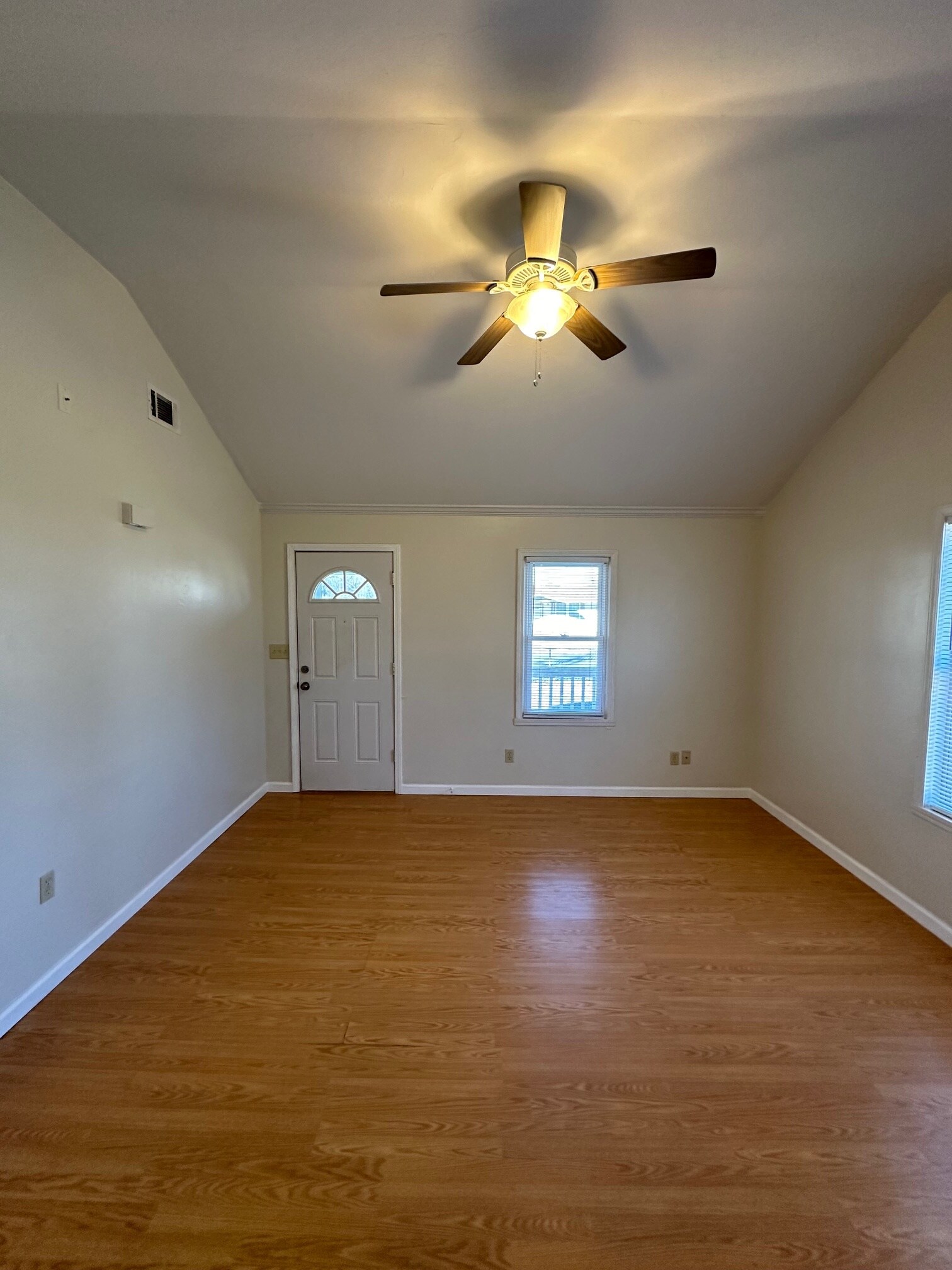 Building Photo - 10826 Lejean Dr