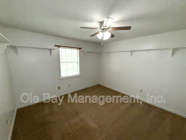 Building Photo - 9345 Spice Pond Rd Ext