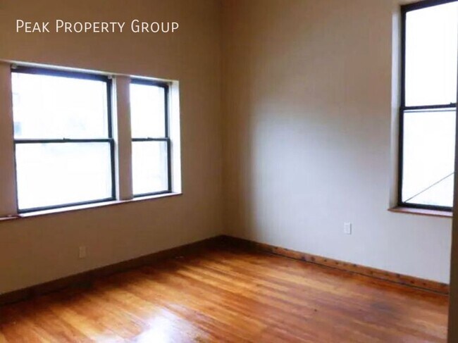 Building Photo - 3207 Vine St