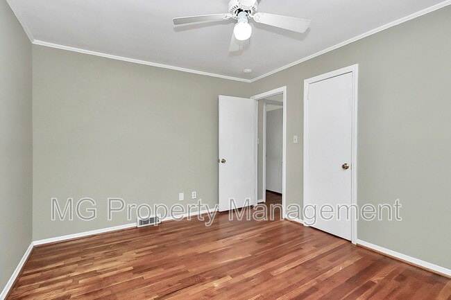 Building Photo - 5022 Furman Pl