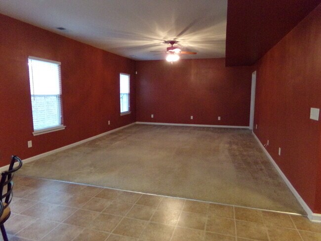 Building Photo - Coming Soon – Available November 1st! Spac...