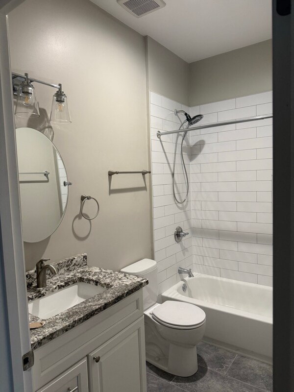 Building Photo - 2009 W 21st Pl