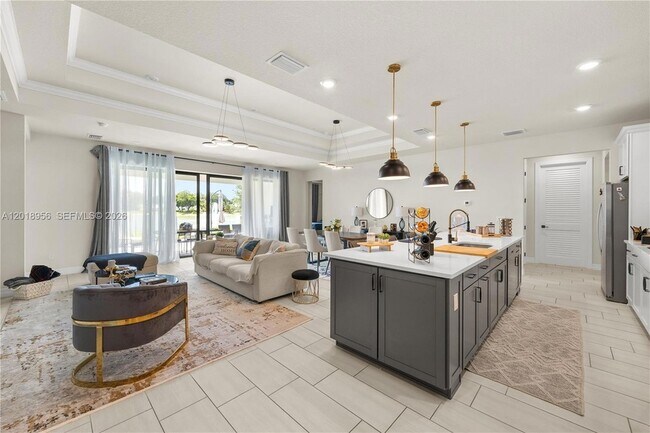 Building Photo - 4549 Pinehurst Trl W