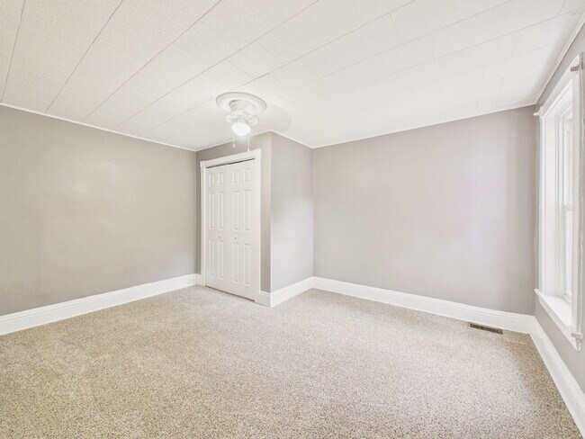 Building Photo - 1826 Boas St