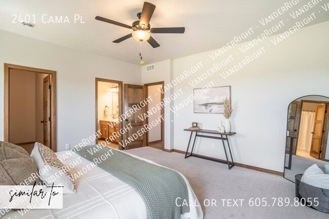 Building Photo - 2401 Cama Pl