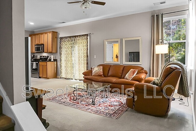 Building Photo - 1519 Thoroughbred Blvd